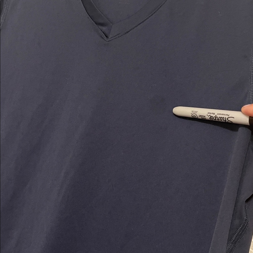 (🌸 5 for $15) Short sleeve champion fitted T-shirt - Picture 2 of 5